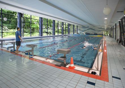 Schwimmhalle Bernburg